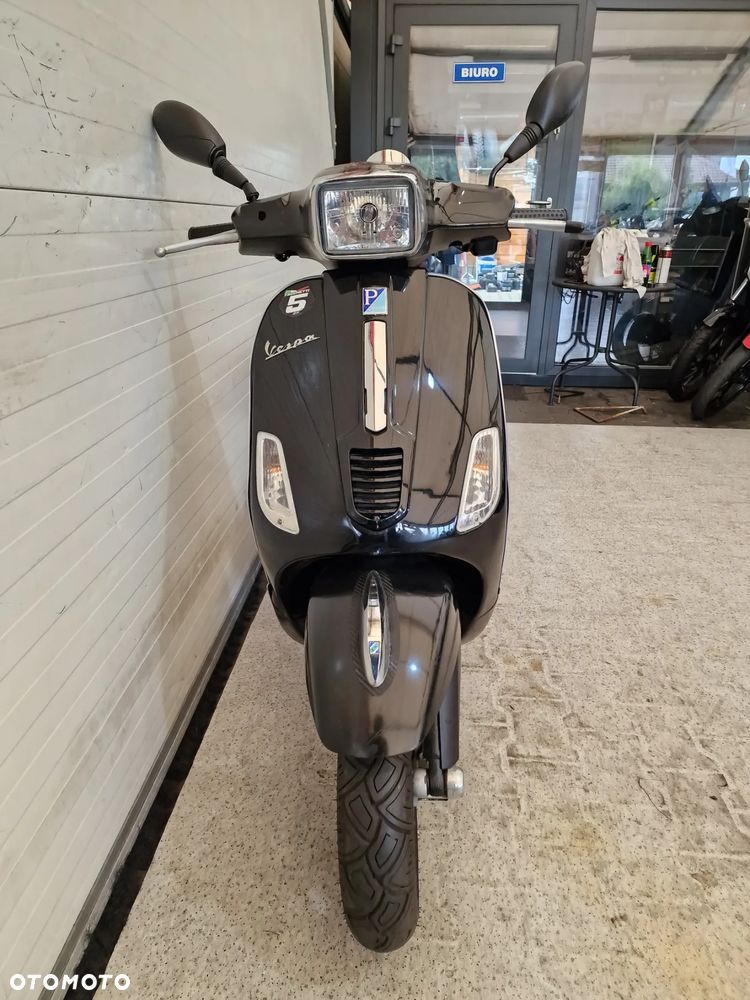 Piaggio Vespa - 11