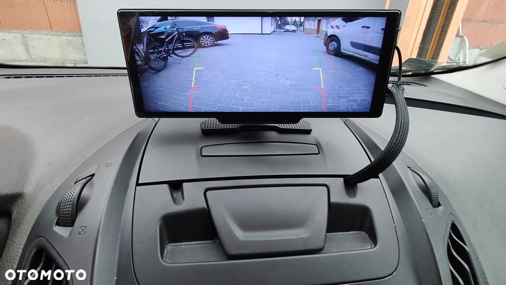 Ford Transit Courier - 8