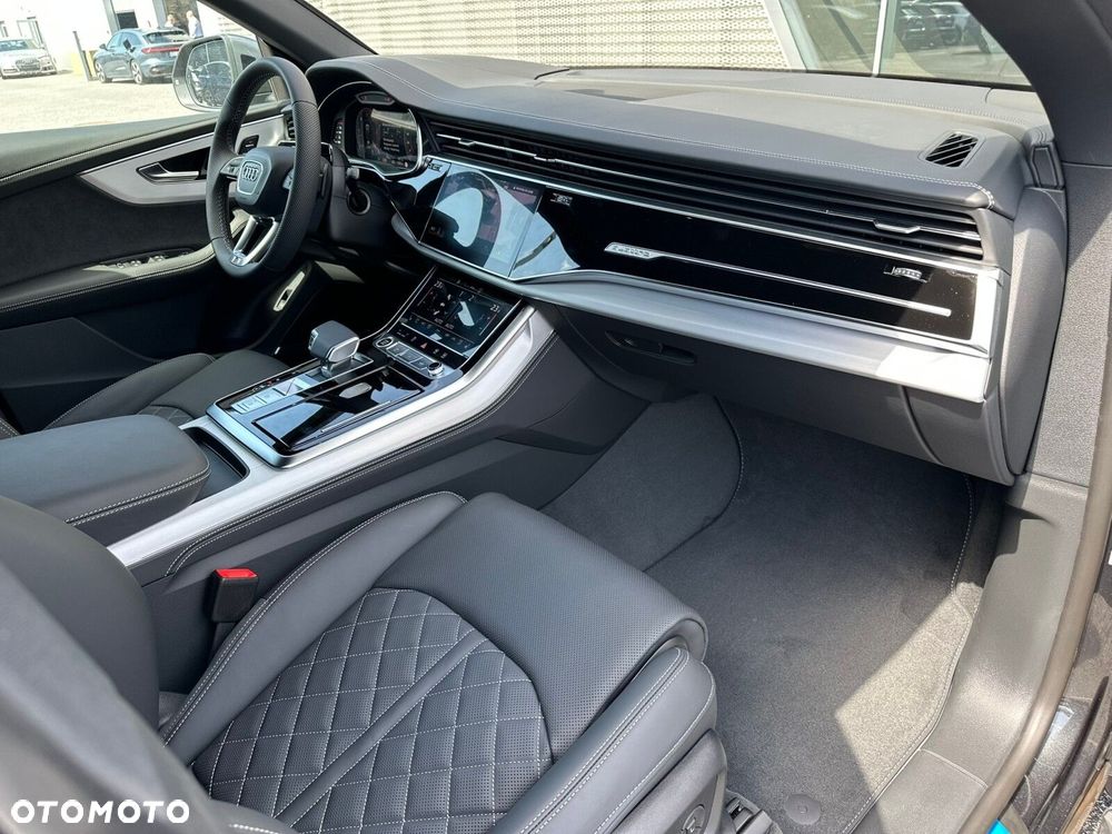 Audi Q8 - 28