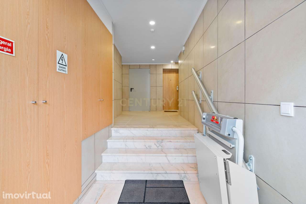 Apartamento T2 com Vista Rio Deslumbrante | Vialonga - Grande imagem: 4/26