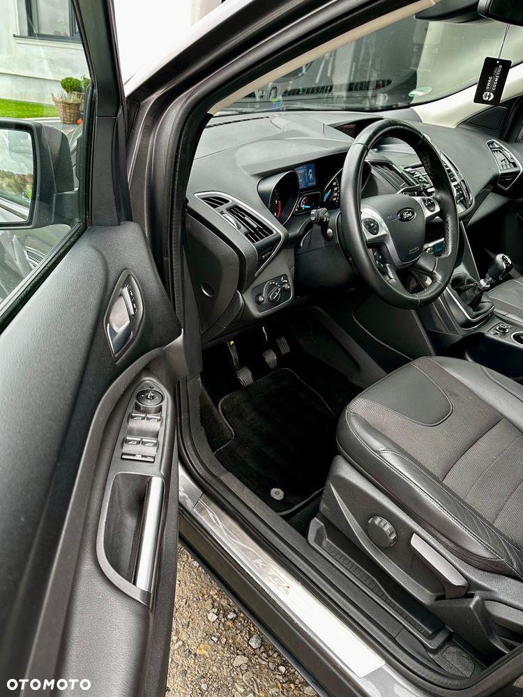 Ford Kuga 2.0 TDCi 4x4 SYNC - 17