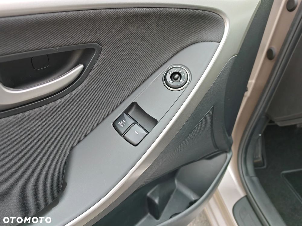 Hyundai i30 1.4 Trend - 23