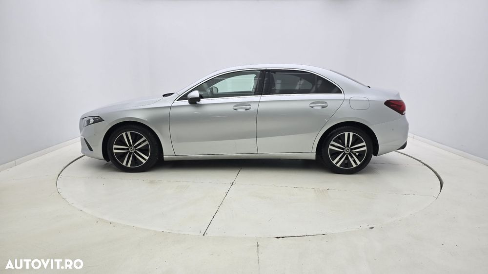 Mercedes-Benz A - 9