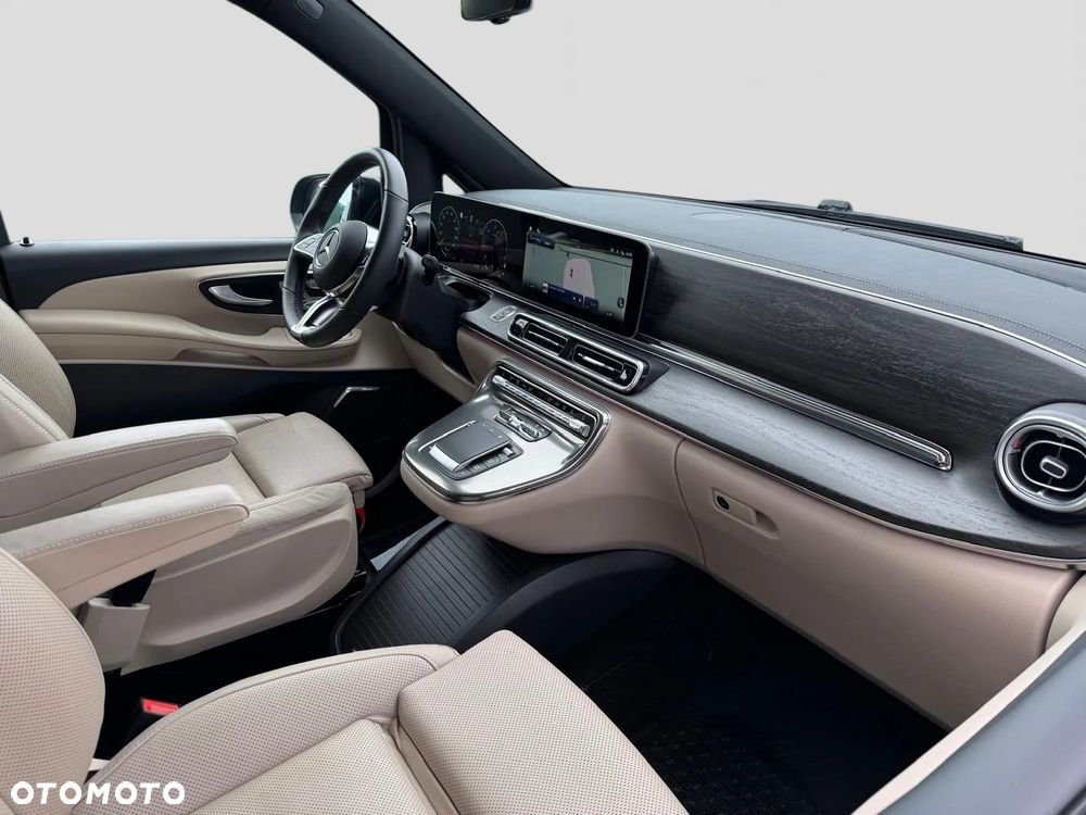 Mercedes-Benz Klasa V 300 d 4-Matic 9G-Tronic Exclusive (d³ugi) - 19