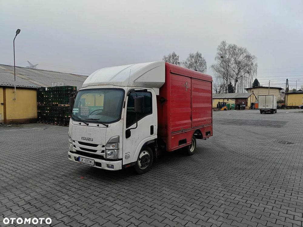 Isuzu AMP - 1