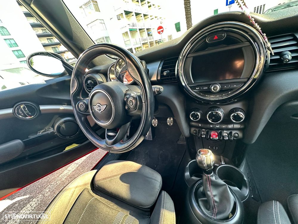 MINI 3 Portas Cooper D - 5