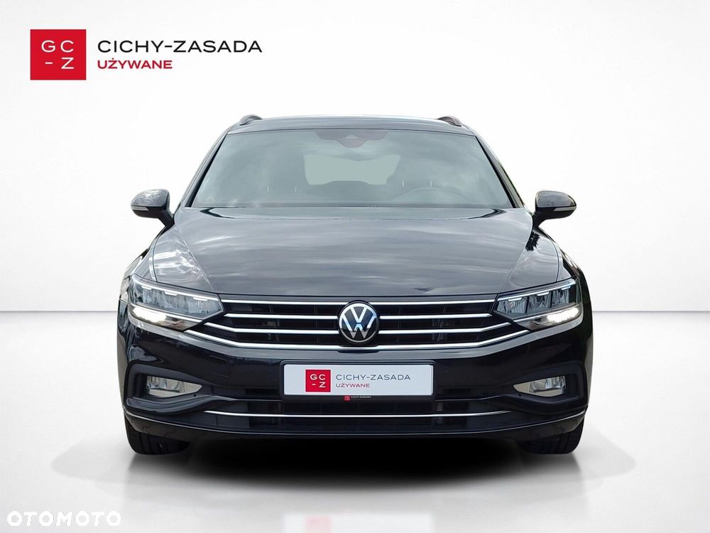 Volkswagen Passat - 8