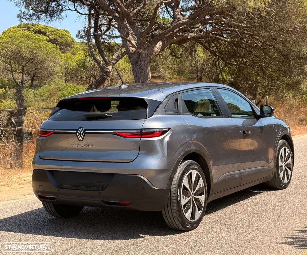 Renault Mégane E-Tech EV60 Evolution ER Autonomia Comfort CA7 - 8