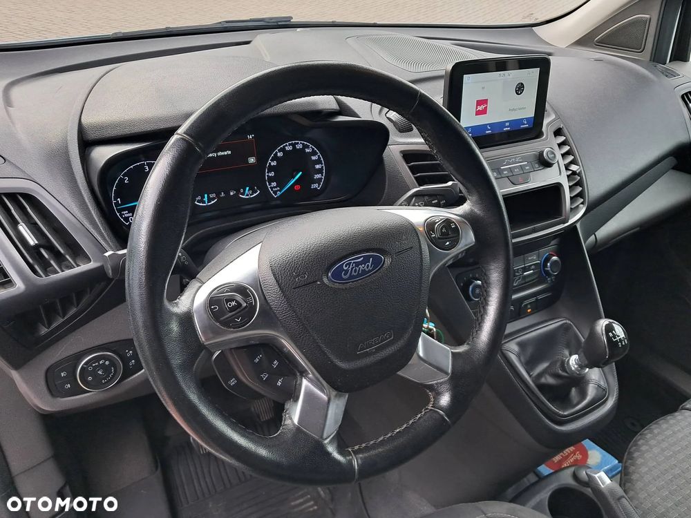 Ford Transit Connect - 17