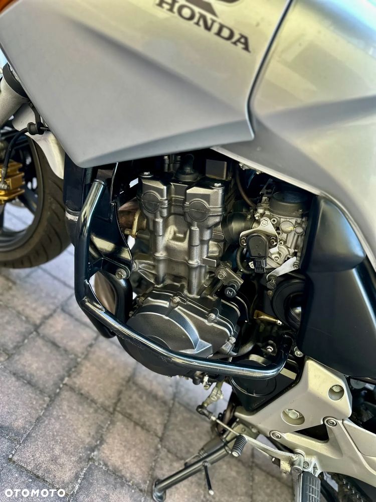 Honda CBF - 7