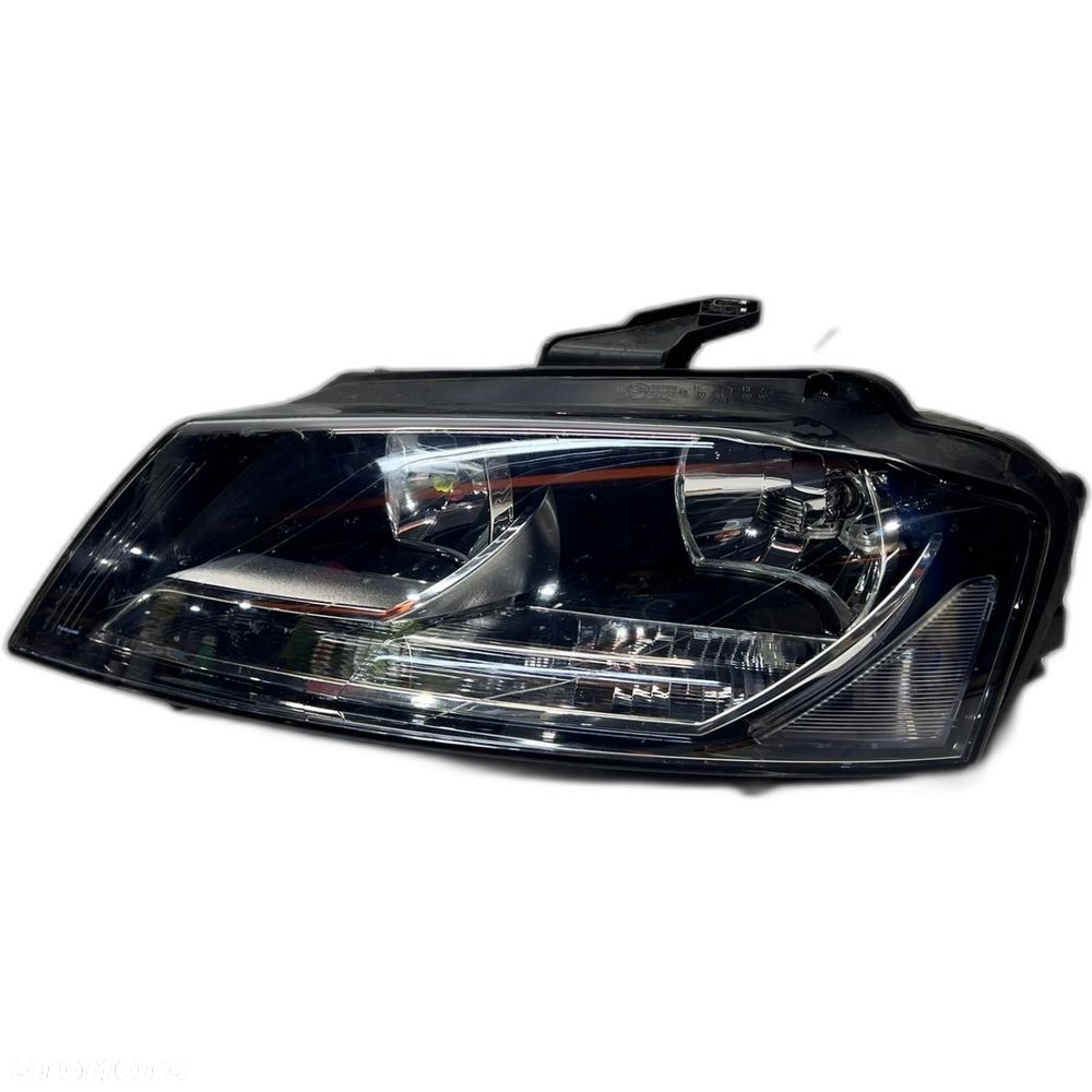 REFLEKTOR LAMPA LEWY PRZÓD AUDI A3 8P 8P0941003 UK ZAMIENNIK
