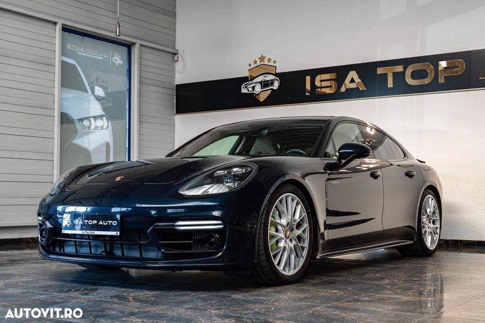 Porsche Panamera 4 E-Hybrid - 1