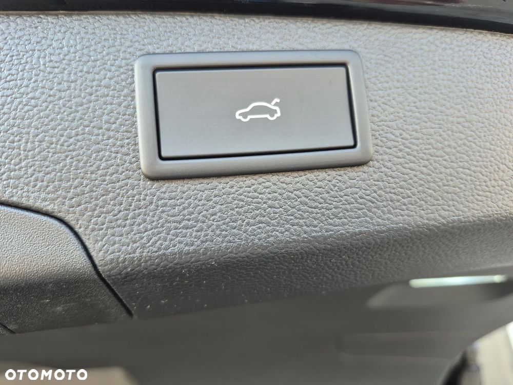 Volkswagen Passat - 22