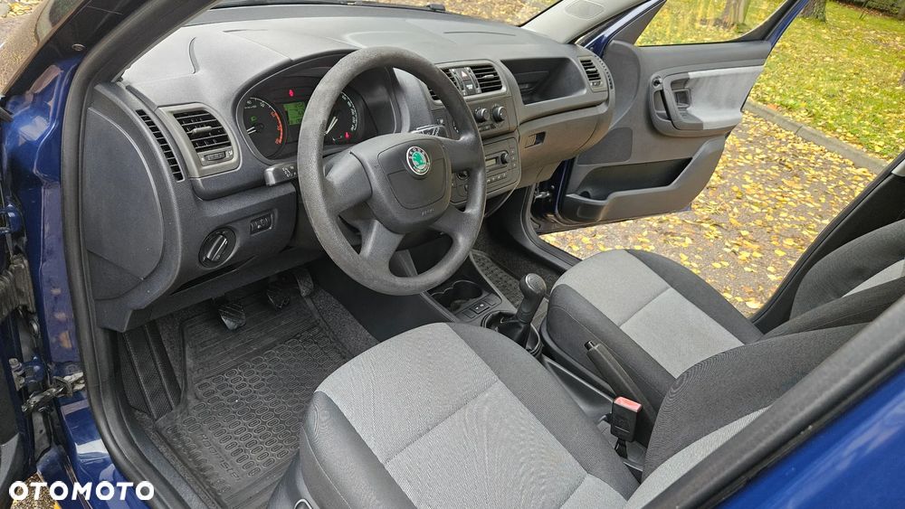 Skoda Roomster 1.2 Ambition PLUS EDITION - 18