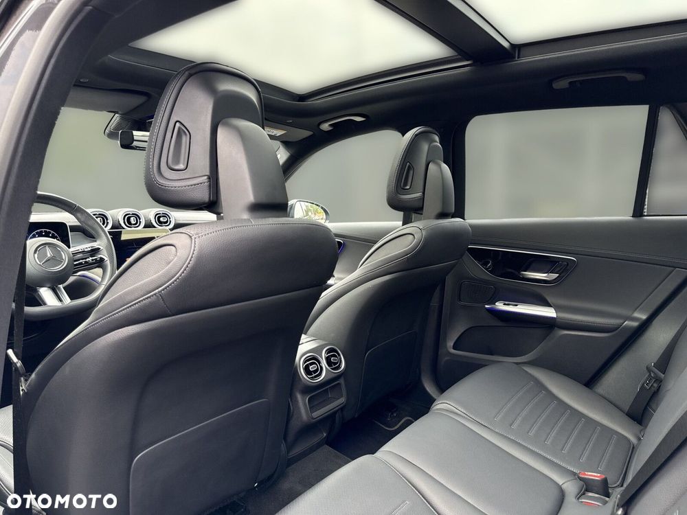 Mercedes-Benz GLC - 25