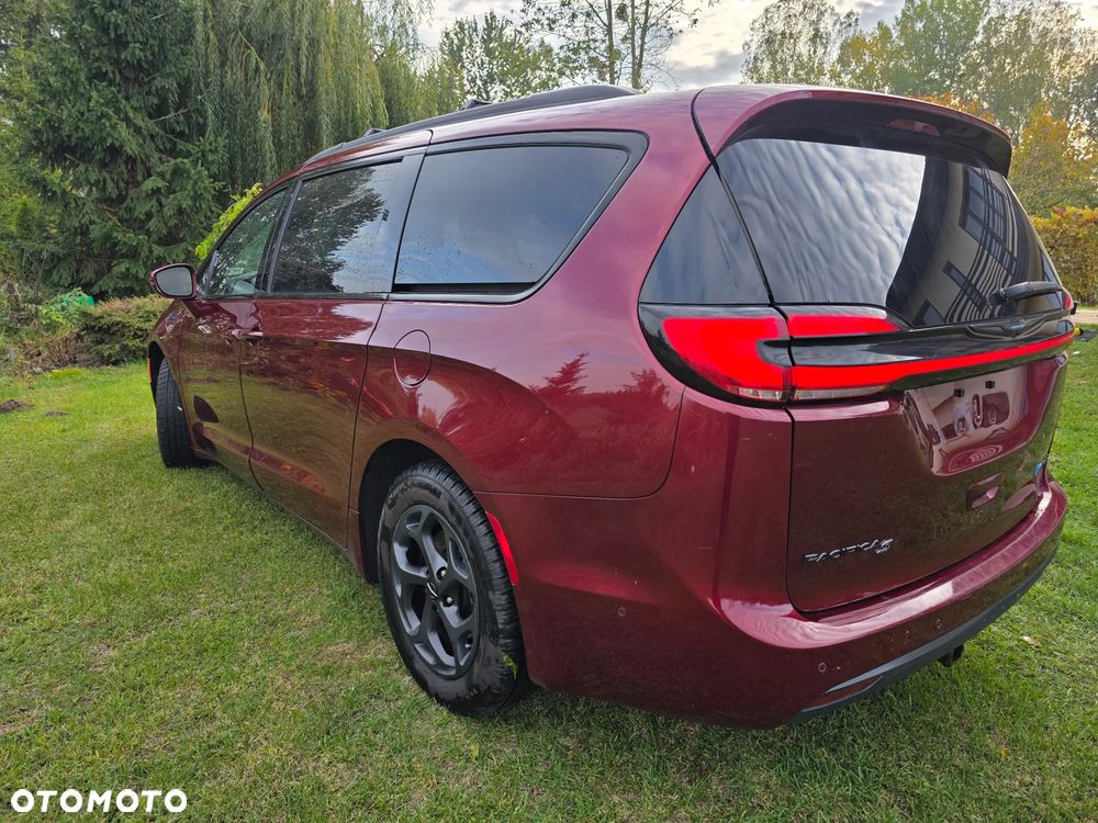Chrysler Pacifica - 9