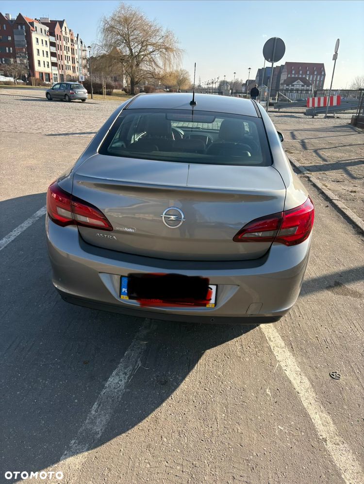 Opel Astra 1.6 Active - 2