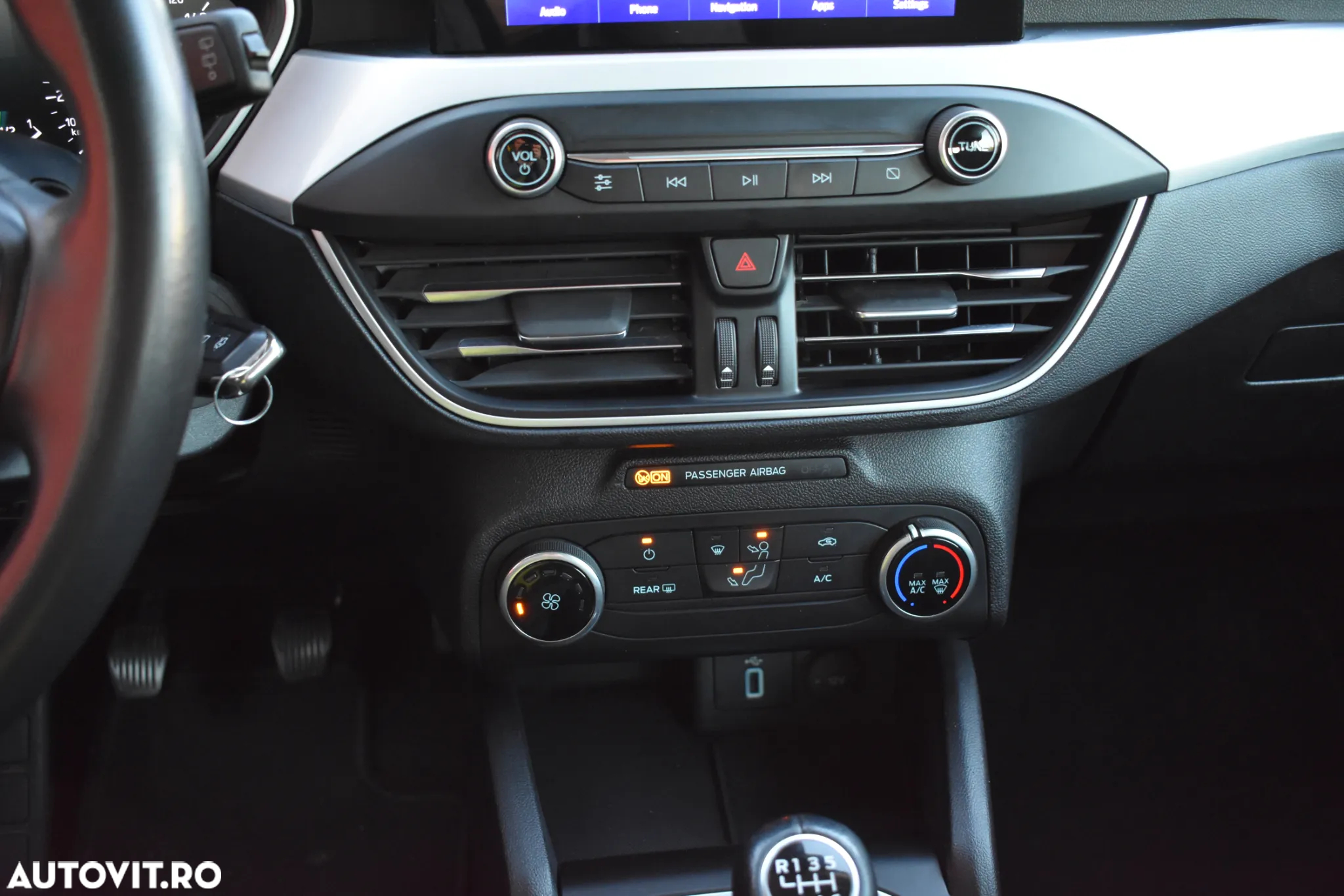 Ford Focus 1.5 EcoBlue Start-Stopp-System TITANIUM - 13