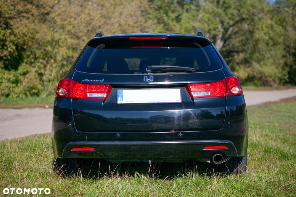 Honda Accord - 4