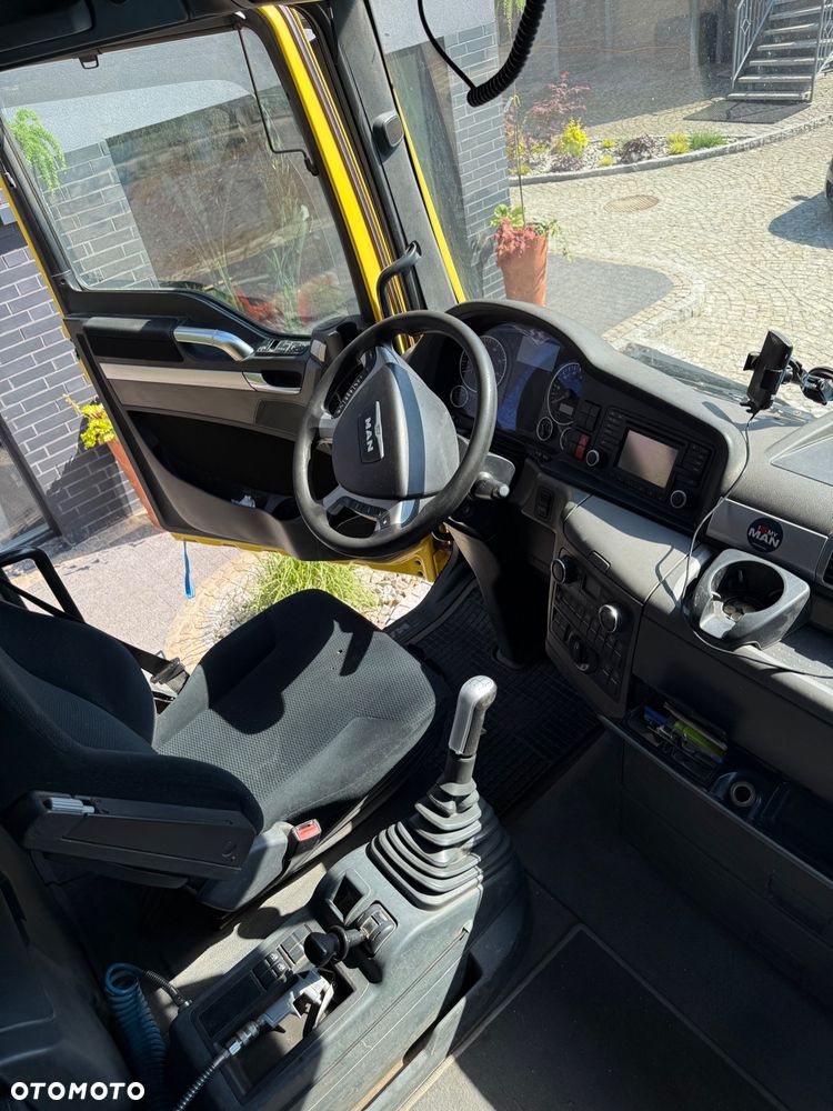 MAN TGX. BLS - 8