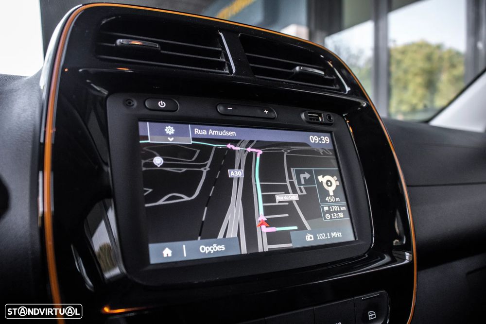 Dacia Spring Comfort Plus - 33