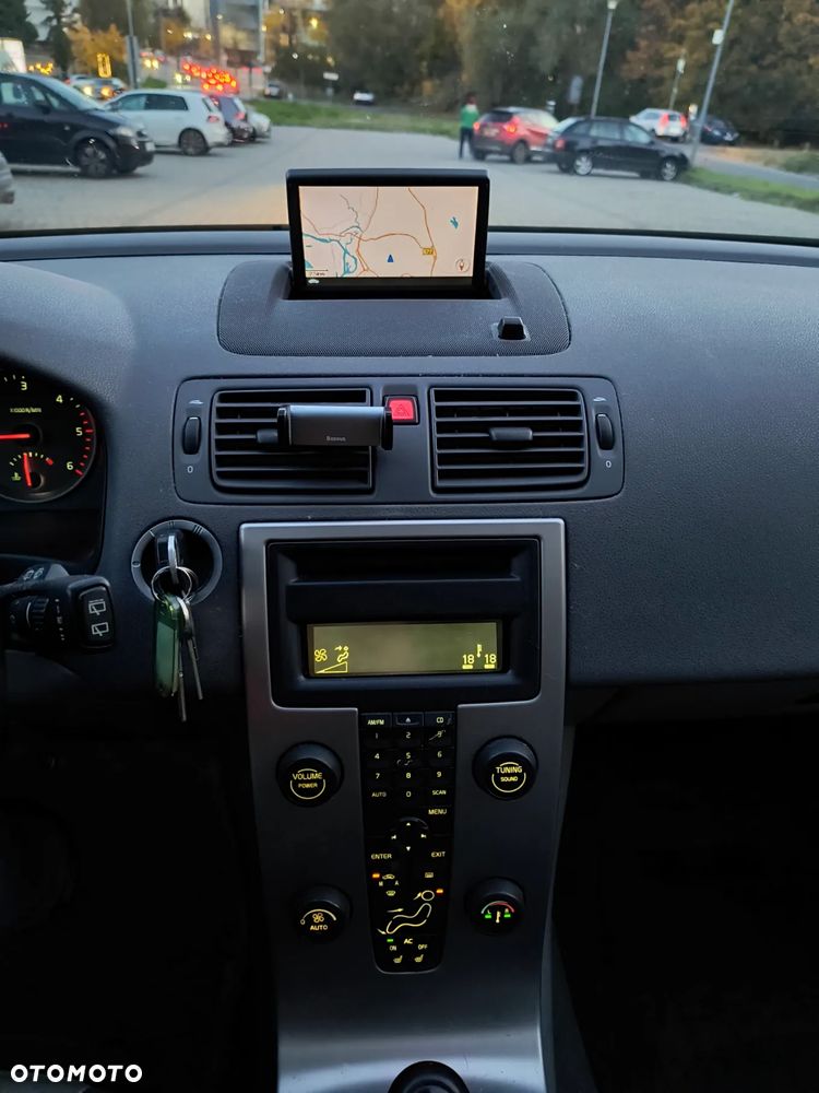 Volvo V50 2.0D Momentum - 9