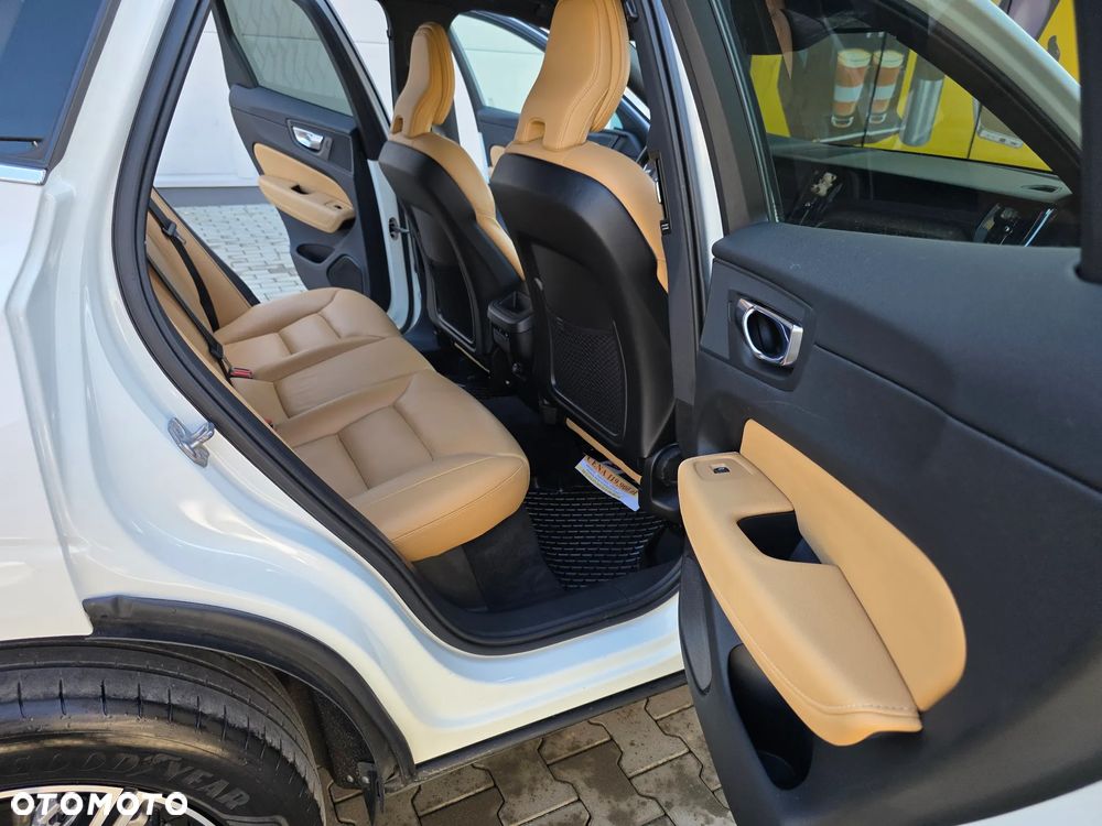 Volvo XC 60 ver-b4-d-awd-inscription - 34