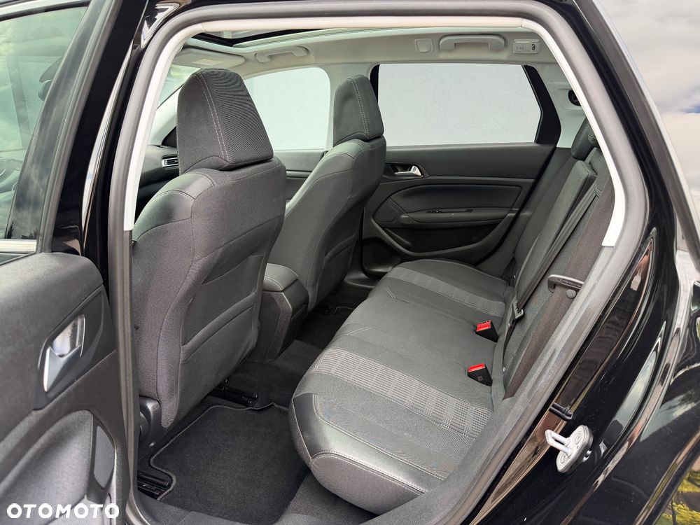 Peugeot 308 1.2 PureTech GPF Allure S&S - 7