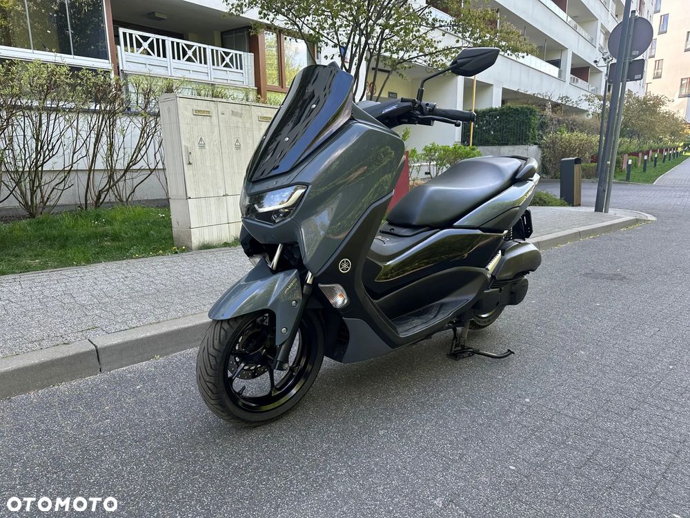 Yamaha NMAX - 10