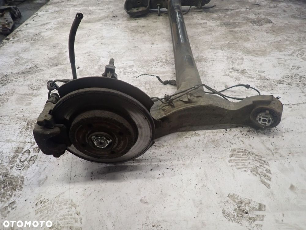 BELKA ZAWIESZENIA CITROEN BERLINGO II 1.6 - 4