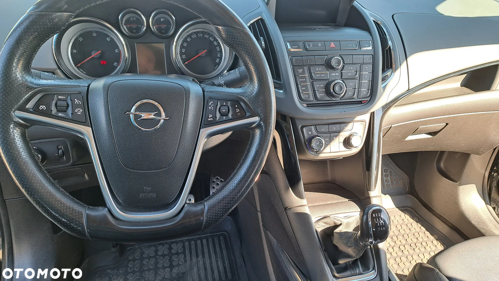 Opel Zafira Tourer 2.0 CDTI Sport - 10