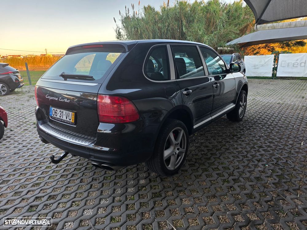 Porsche Cayenne Turbo - 9
