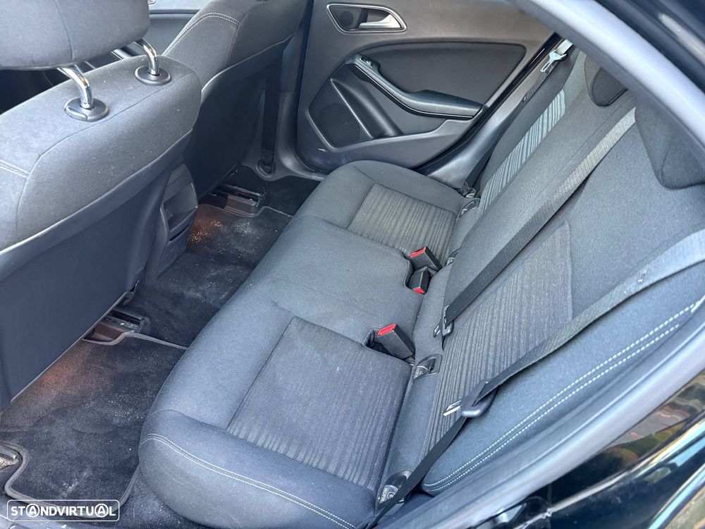 Mercedes-Benz A 180 d Business Solutions - 11