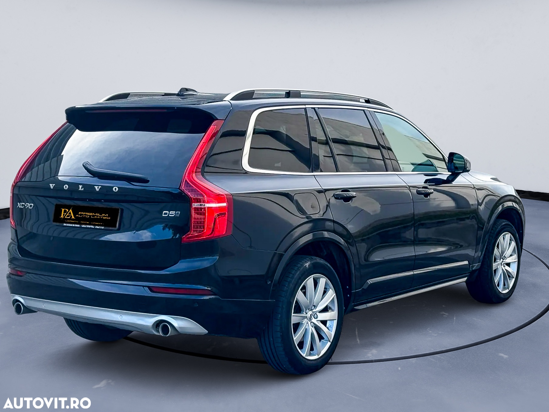 Volvo XC 90 B5 D AWD Geartronic Momentum Pro - 3