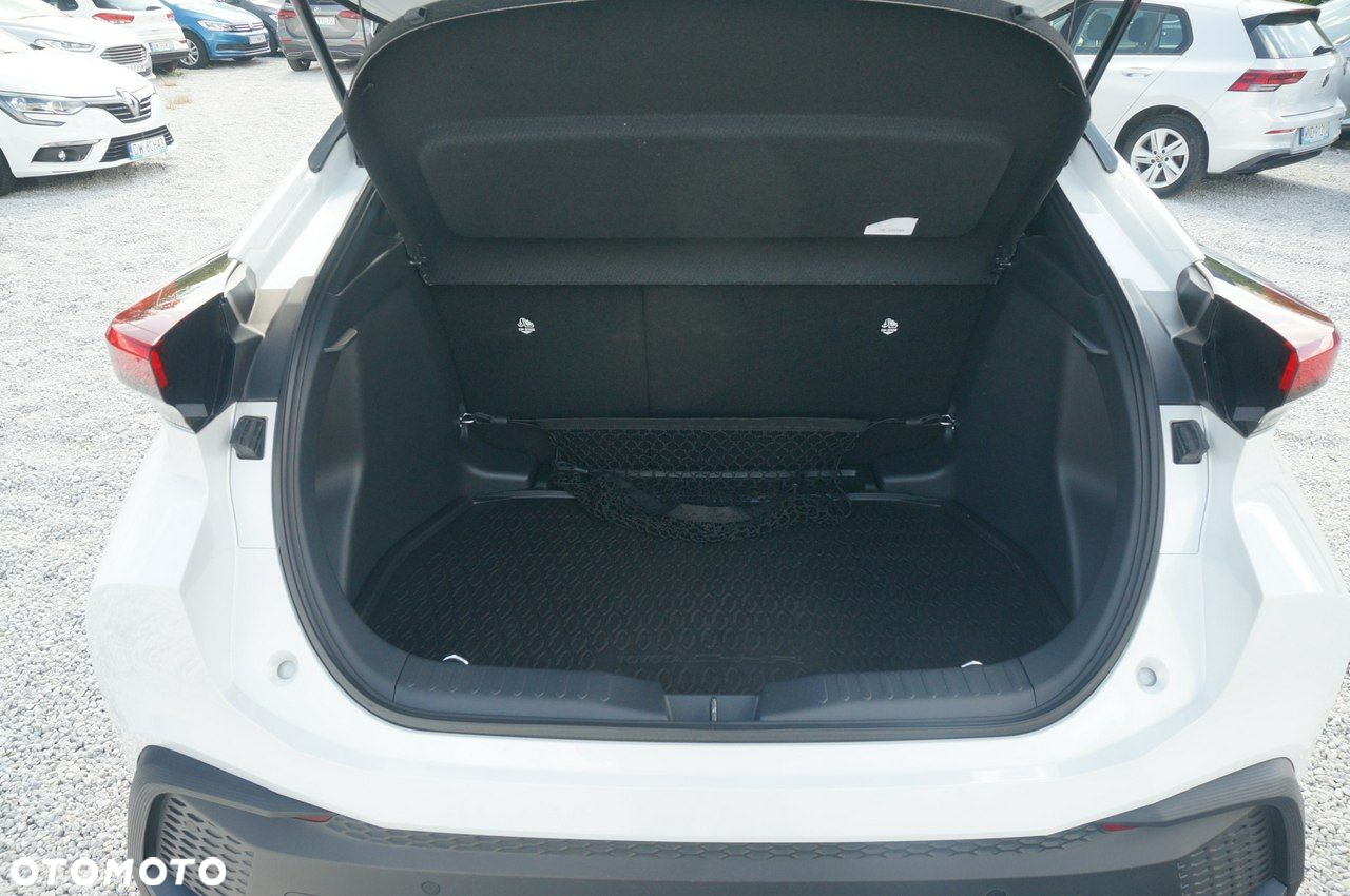 Toyota C-HR - 33