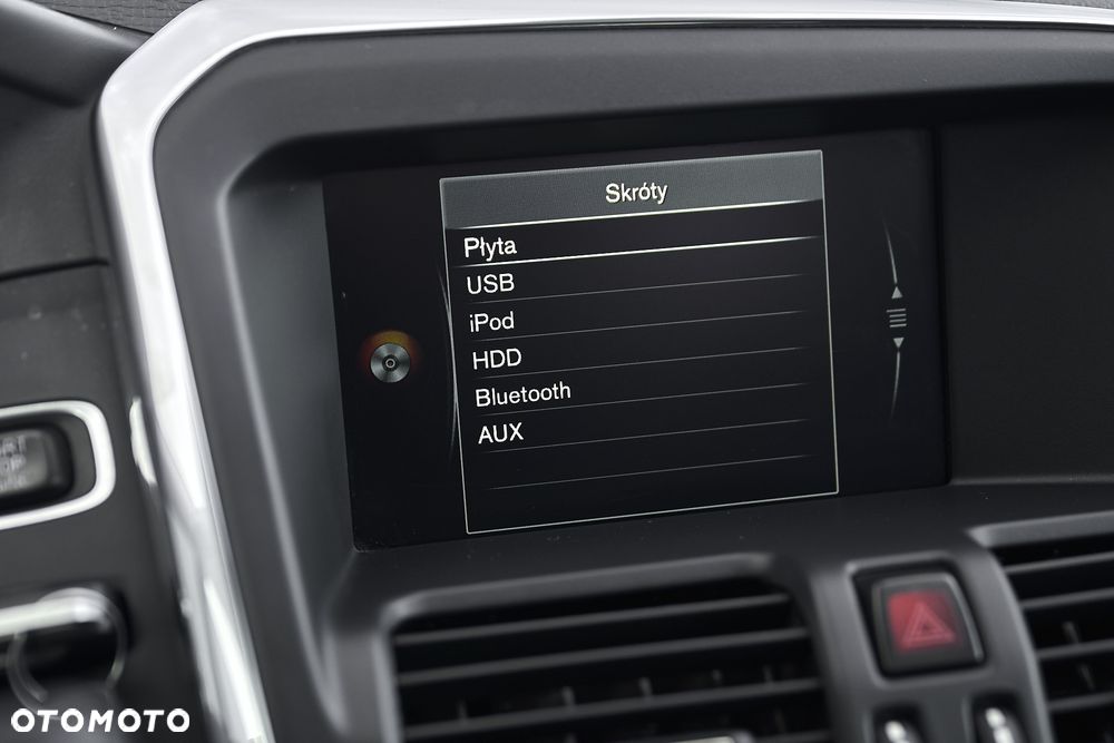 Volvo XC 60 D4 Drive-E Momentum - 35