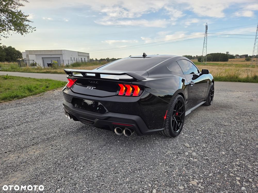 Ford Mustang - 27