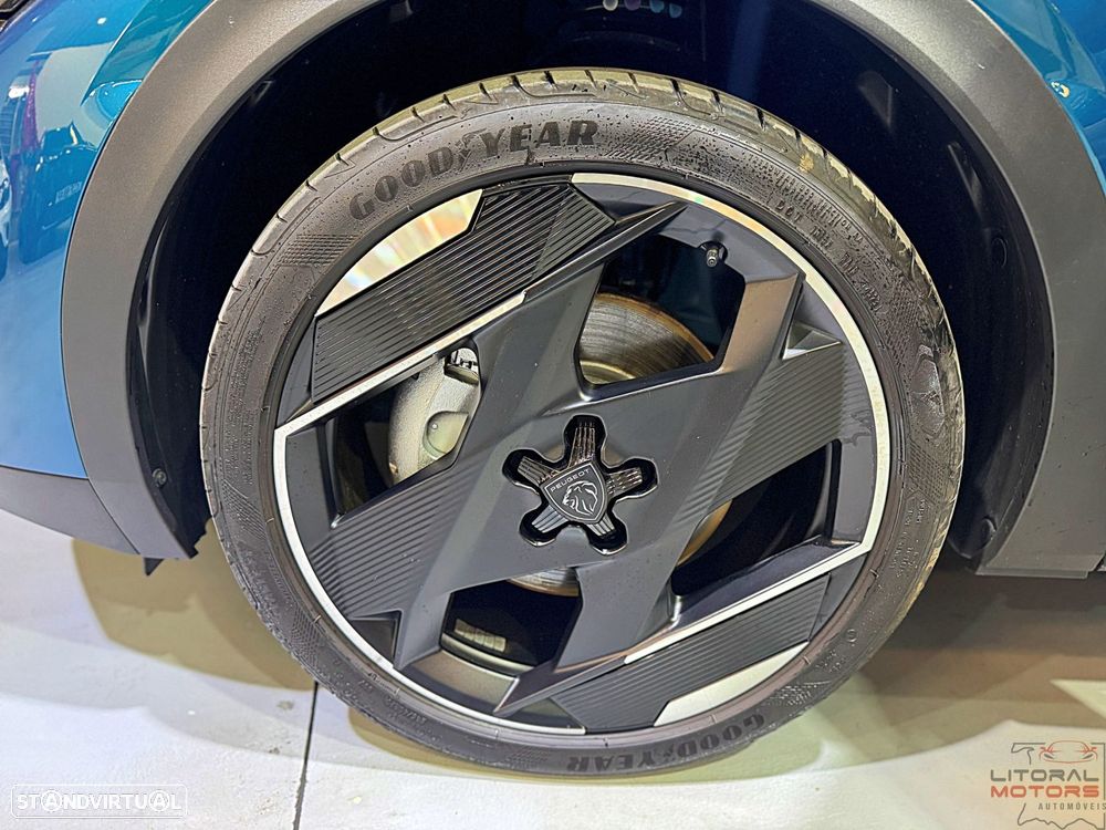 Peugeot 408 1.6 Hybrid GT e-EAT8 - 21