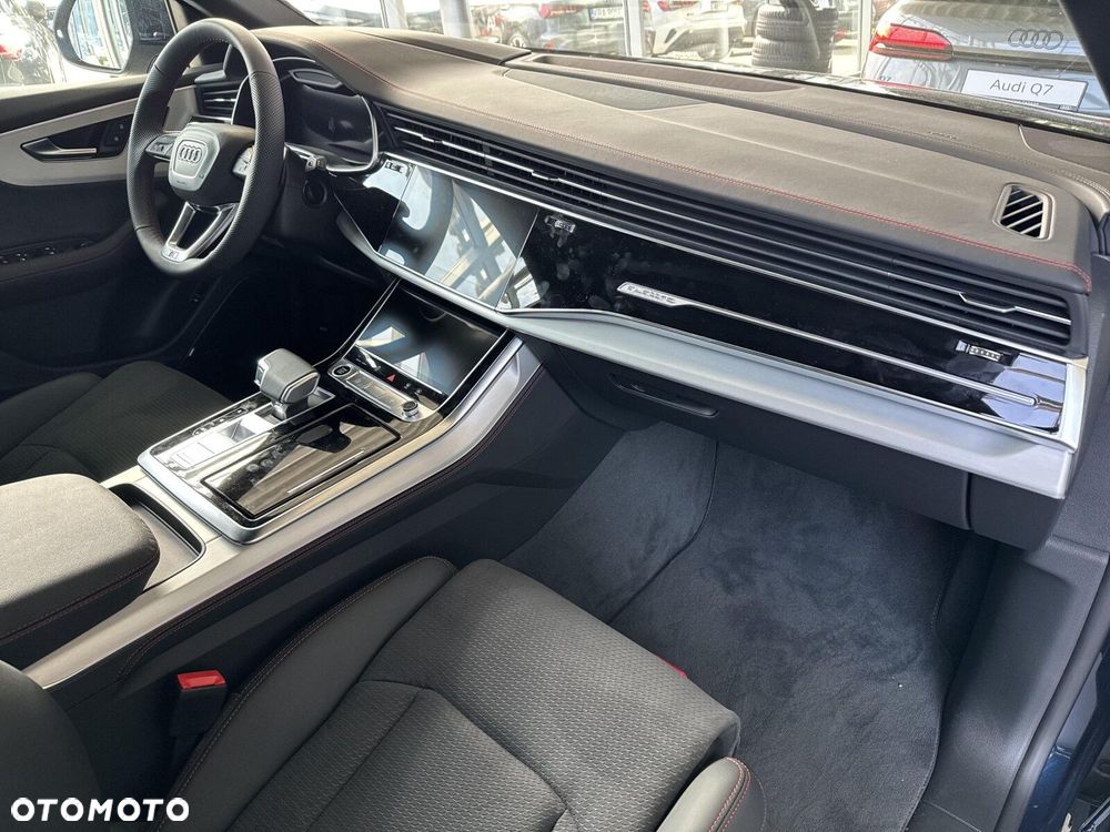 Audi Q8 - 17