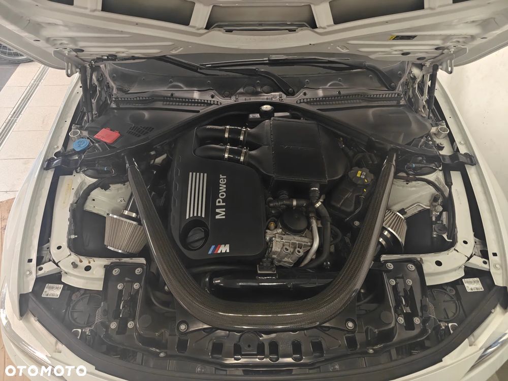 BMW M4 DKG - 21