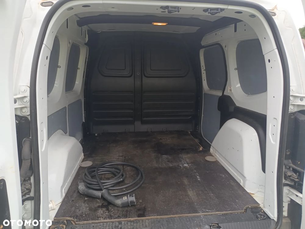Renault Kangoo E-Tech - 5