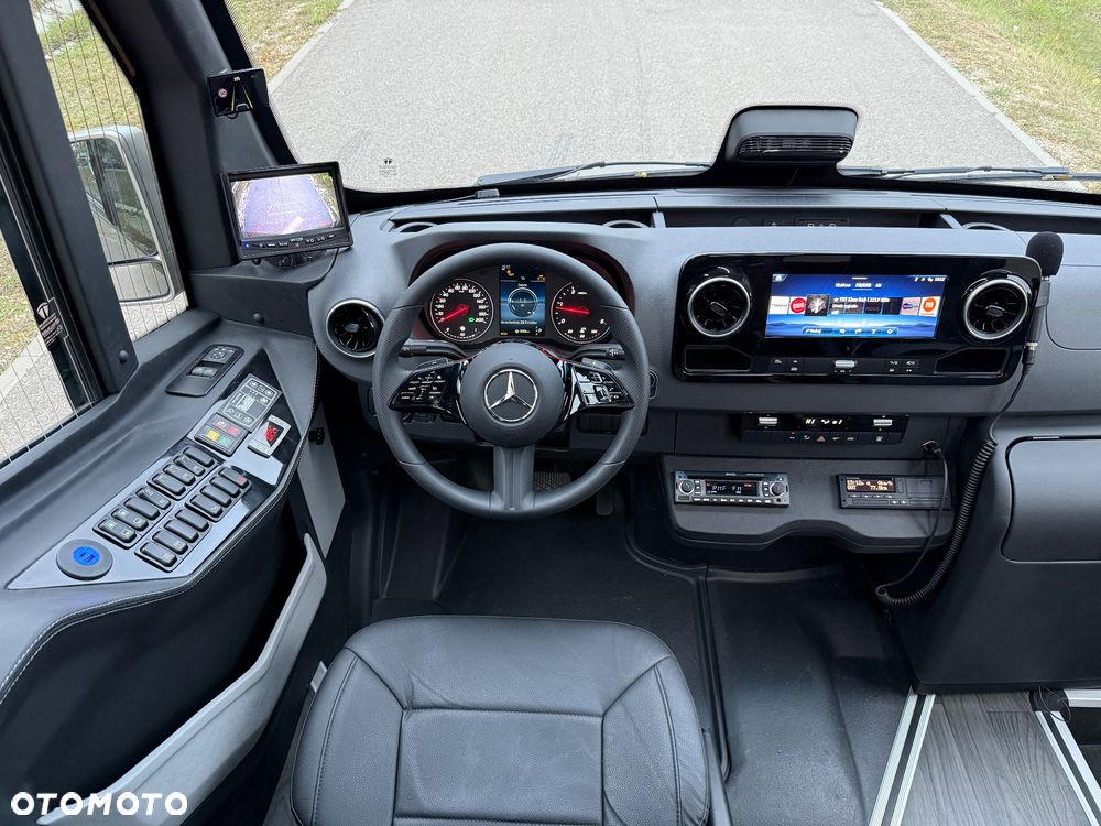 Mercedes-Benz Sprinter 519 - 29