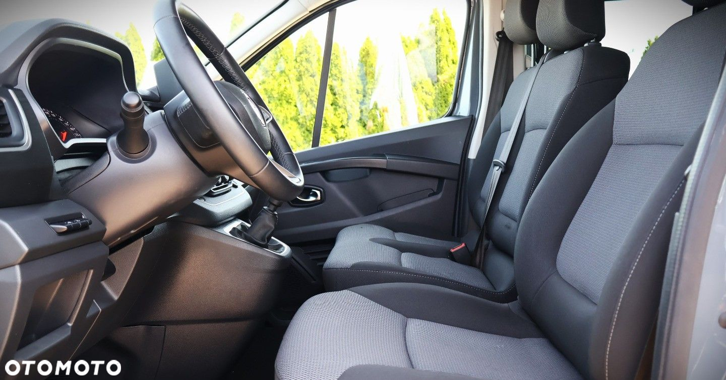 Renault Trafic - 15