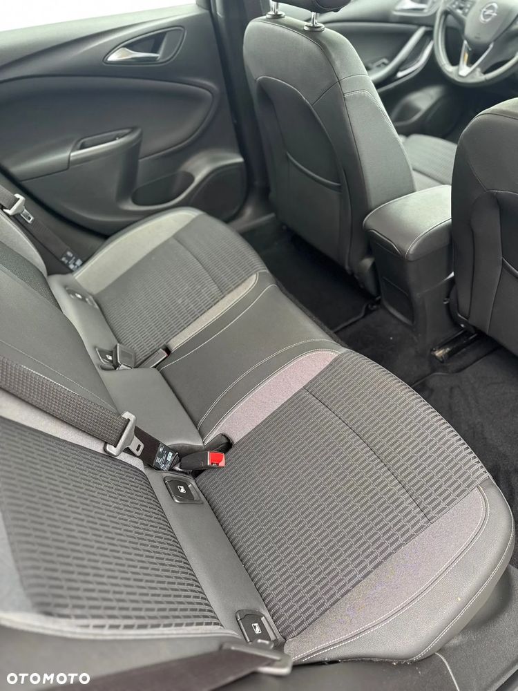 Opel Astra 1.4 T Elegance S&S - 15