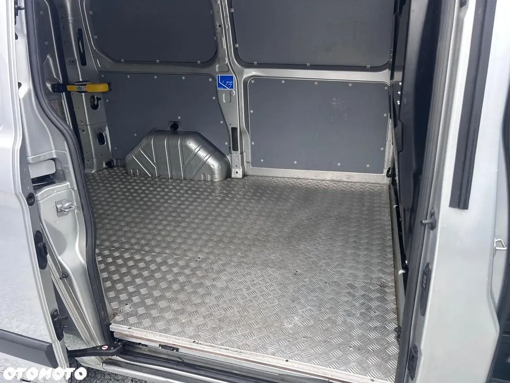 Ford Transit Custom - 14