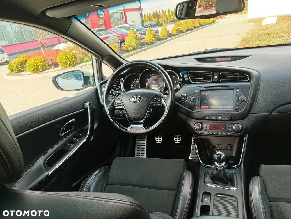 Kia Ceed 1.6 T-GDI GT-Track - 23