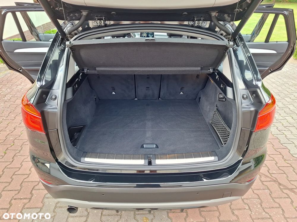 BMW X1 xDrive18d Sport Line - 14