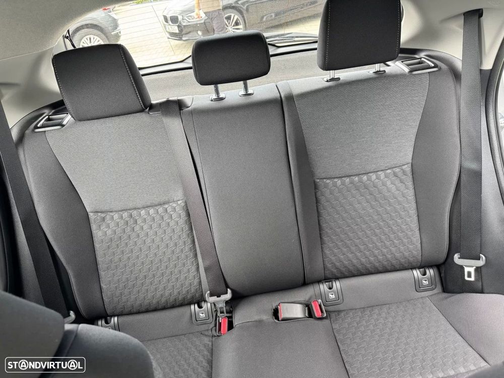 Toyota Yaris - 18