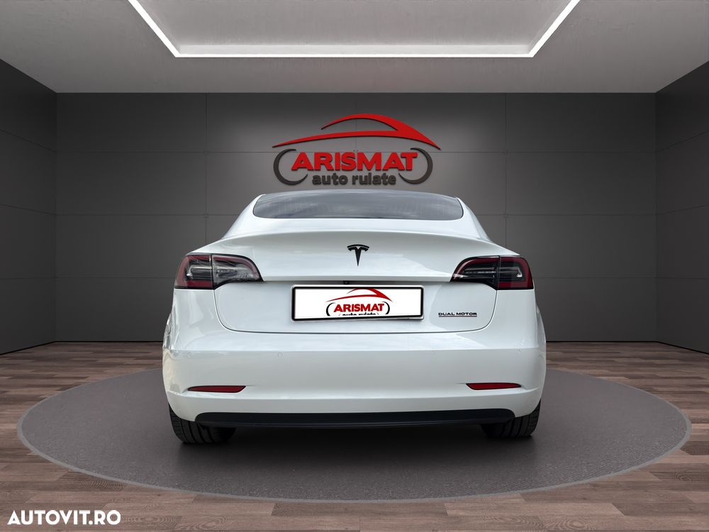 Tesla Model 3 2019 photo 4