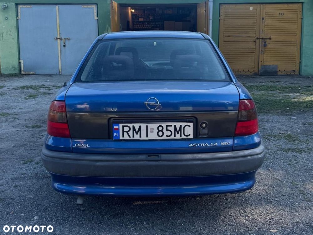 Opel Astra - 9